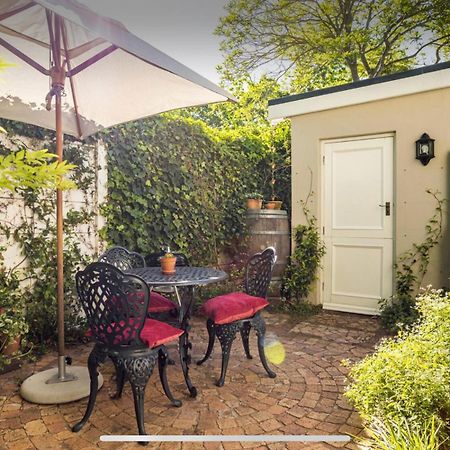 Guest Suite - Leafy Constantia Guest House Kapsztad Zewnętrze zdjęcie